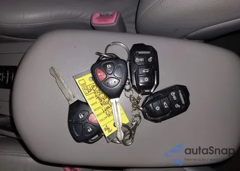 2008 Toyota Rav4 Limited из США, поврежденный, VIN JTMZD31V786073270